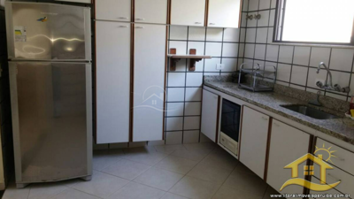 Casa - Sobrado com 4 dormitórios (sendo 2 suite(s)) a 0,00 metros praia.