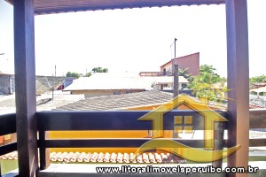 Casa - Térrea com 5 dormitórios (sendo 2 suite(s)) a 500,00 metros praia.