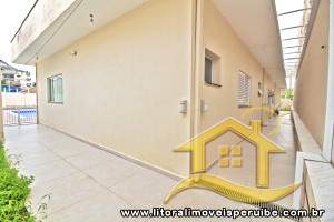 Casa para venda no bairro 58, em Peruíbe / SP.