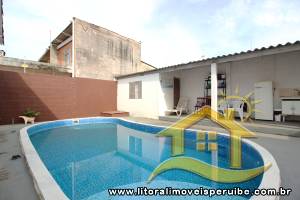 Casa - Térrea com 2 quartos (sendo 1 suite(s)) a 700,00 metros praia.