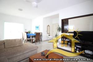 Casa - Térrea com 2 quartos (sendo 1 suite(s)) a 700,00 metros praia.
