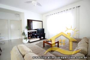Casa - Térrea com 2 quartos (sendo 1 suite(s)) a 700,00 metros praia.