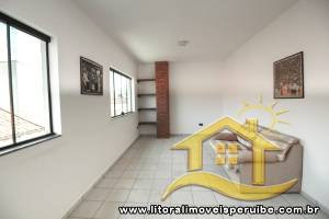 Casa - Térrea com piscina com 5 dormitórios (sendo 3 suite(s)) a 300,00 metros praia.
