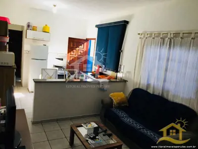 Casa - Térrea com 2 dormitórios (sendo 1 suite(s)) a 1600,00 metros praia.