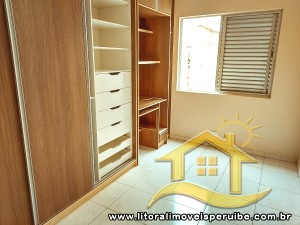 Apartamento - Amplo com 2 dormitórios (sendo 0 suite(s)) a 0,00 metros praia.