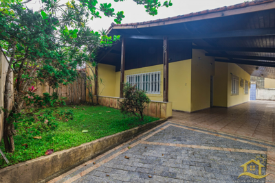 Casa para  no bairro Star, em Peruíbe / São Paulo.