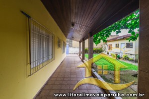 Casa para  no bairro Star, em Peruíbe / São Paulo.