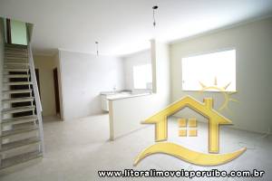 Apartamento - Duplex com 2 quartos (sendo 0 suite(s)) a 300,00 metros praia.