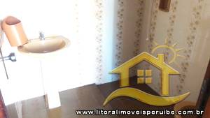 Casa - Térrea com 2 quartos (sendo 1 suite(s)) a 600,00 metros praia.