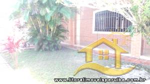 Casa - Térrea com 2 quartos (sendo 1 suite(s)) a 600,00 metros praia.