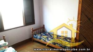 Casa - Térrea com 2 quartos (sendo 1 suite(s)) a 600,00 metros praia.