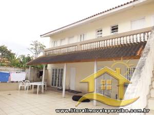 Casa para  no bairro Stella Maris, em Peruíbe / SP.