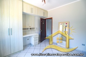 Casa - Sobrado com 4 quartos (sendo 1 suite(s)) a 1700,00 metros praia.