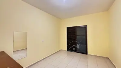 Casa - Sobrado com 3 quartos (sendo 1 suite(s)) a 0,00 metros praia.