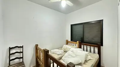 Casa - Sobrado com 3 quartos (sendo 1 suite(s)) a 0,00 metros praia.
