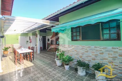 Casa para  no bairro Três Marias, em Peruíbe / São Paulo.