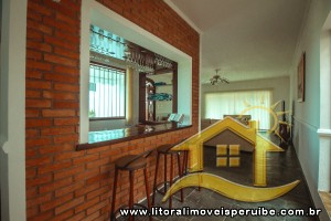 Casa para venda no bairro 26, em Peruíbe / SP.