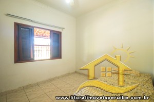 Chácara - Rural com 8 dormitórios (sendo 6 suite(s)) a 0,00 metros praia.