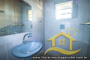 Casa para venda no bairro 64, em Peruíbe / SP.