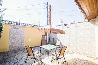 Casa para venda no bairro 40, em Peruíbe / SP.
