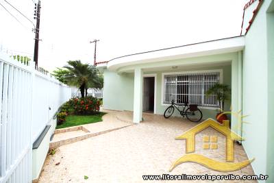 Casa - Térrea com 2 dormitórios (sendo 0 suite(s)) a 160,00 metros praia.