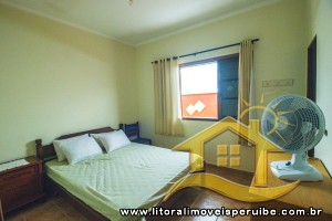 Casa - Assobradada com 4 dormitórios (sendo 4 suite(s)) a 200,00 metros praia.