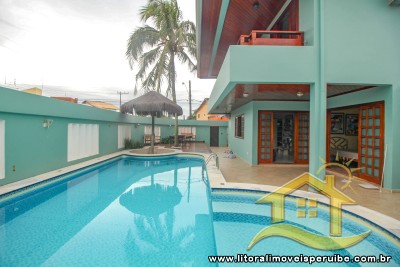 Casa - Sobrado com 5 quartos (sendo 5 suite(s)) a 0,00 metros praia.