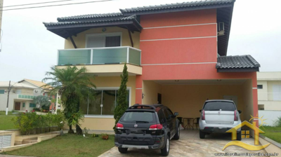 Casa - Sobrado com 3 dormitórios (sendo 1 suite(s)) a 0,00 metros praia.