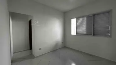 Casa - Térrea com 3 quartos (sendo 1 suite(s)) a 950,00 metros praia.