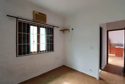 Casa - Térrea com 3 quartos (sendo 1 suite(s)) a 800 metros praia.