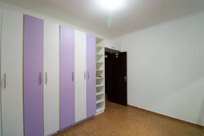 Casa - Térrea com 3 quartos (sendo 1 suite(s)) a 800 metros praia.