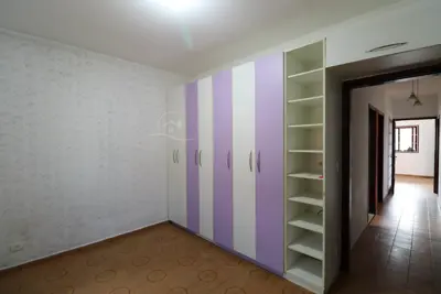 Casa - Térrea com 3 quartos (sendo 1 suite(s)) a 800 metros praia.