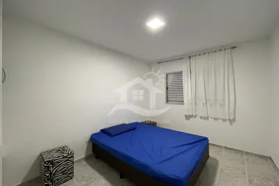 Apartamento - Amplo com 2 dormitórios (sendo 0 suite(s)) a 2,00 metros praia.