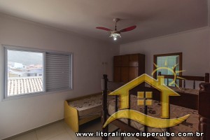 Casa - Sobrado com 5 dormitórios (sendo 4 suite(s)) a 0,00 metros praia.