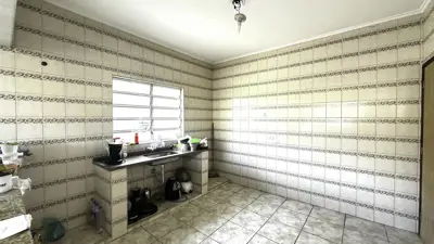 Casa - Sobrado com 4 quartos (sendo 2 suite(s)) a 0,00 metros praia.