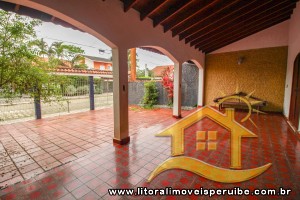 Casa para venda no bairro 21, em Peruíbe / SP.