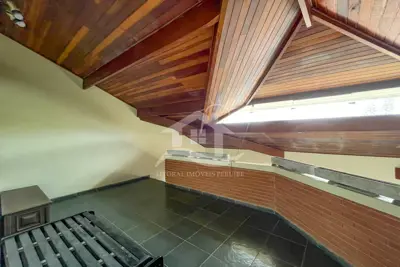 Casa - Mezanino com 3 dormitórios (sendo 1 suite(s)) a 600,00 metros praia.