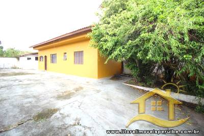 Casa - Térrea com 1 quartos (sendo 0 suite(s)) a 900,00 metros praia.