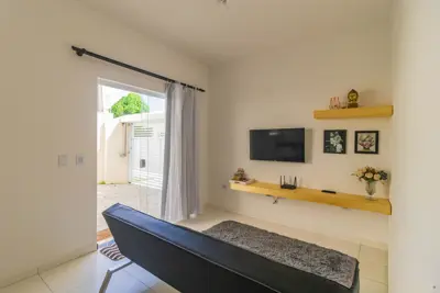 Apartamento - Térreo com 1 quartos (sendo 0 suite(s)) a 1600,00 metros praia.