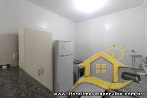 Apartamento - Amplo com 2 quartos (sendo 1 suite(s)) a 500,00 metros praia.