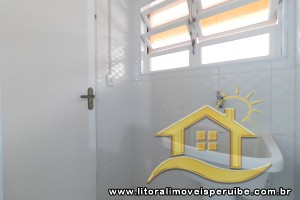 Apartamento - Amplo com 2 quartos (sendo 1 suite(s)) a 500,00 metros praia.