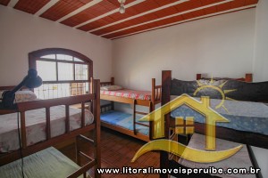 Casa - Térrea com 2 dormitórios (sendo 0 suite(s)) a 600,00 metros praia.