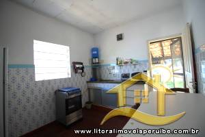 Casa - Térrea com 2 dormitórios (sendo 0 suite(s)) a 400,00 metros praia.