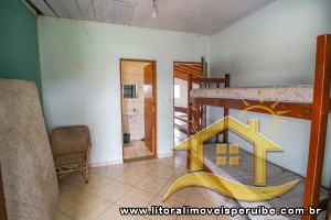 Casa - Térrea com 3 dormitórios (sendo 3 suite(s)) a 1200,00 metros praia.