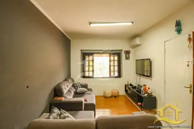 Casa - Térrea com 2 dormitórios (sendo 1 suite(s)) a 1200,00 metros praia.