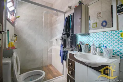 Casa - Térrea com 2 dormitórios (sendo 1 suite(s)) a 1200,00 metros praia.