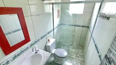 Casa - Térrea com 2 quartos (sendo 1 suite(s)) a 3000,00 metros praia.
