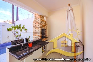 Casa para  no bairro Casablanca, em Peruíbe / São Paulo.