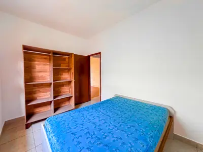 Casa - Térrea com 2 quartos (sendo 0 suite(s)) a 700,00 metros praia.