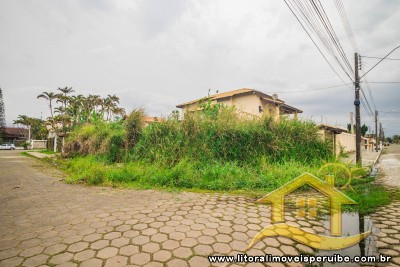 Terreno - Amplo com 0 dormitórios (sendo 0 suite(s)) a 0,00 metros praia.